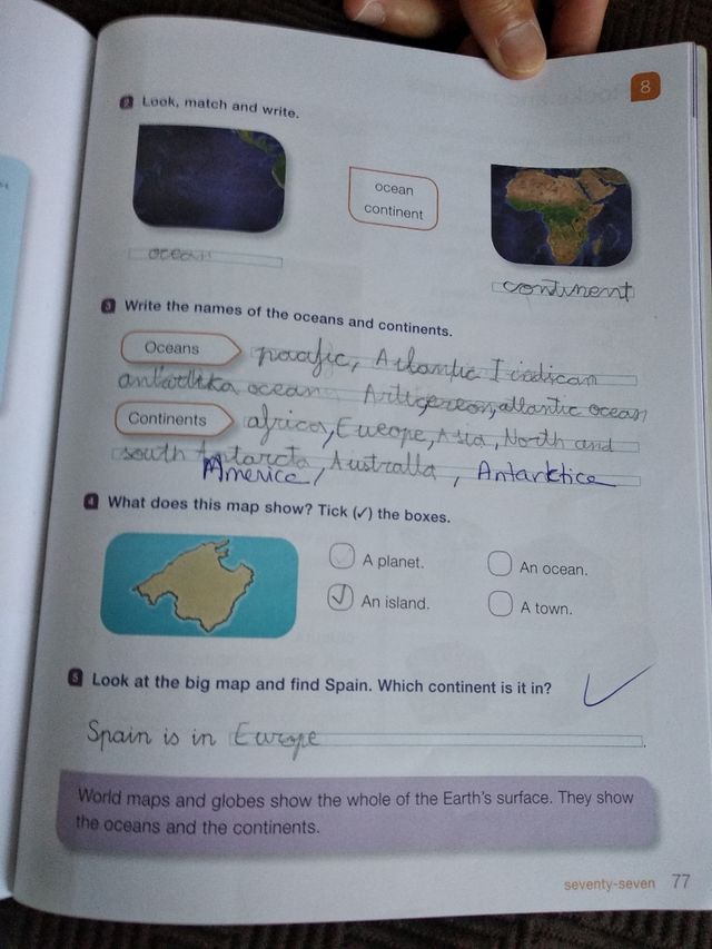 Libro escolar Social Science 2 Primaria Santillana
