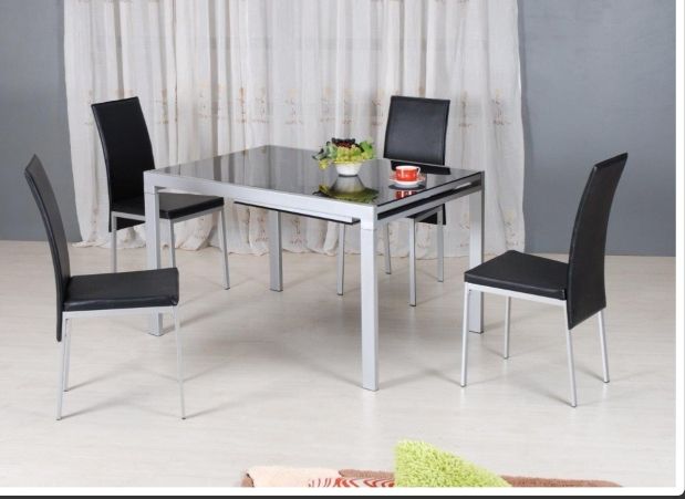 Mesa comedor y 4 sillas para salón de segunda mano por 200 € en ... Mesa comedor y 4 sillas para salón de segunda mano por 200 € en ...