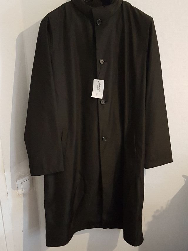 Gabardina de hombre.