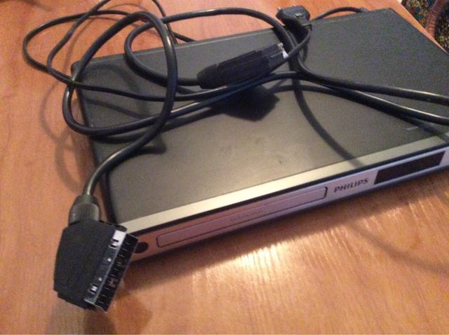 Reproductor DVD con puerto USB + regalo