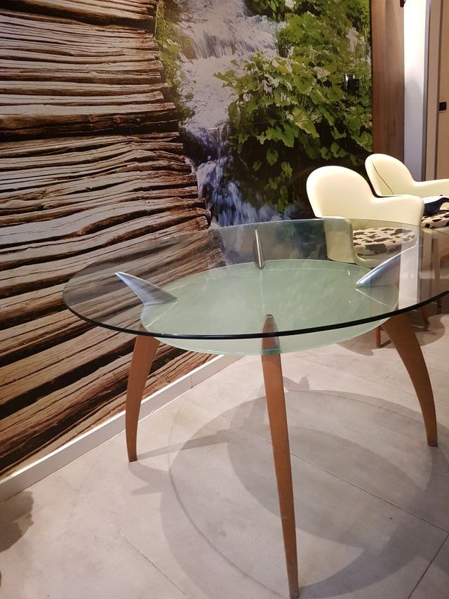 Mesa comedor cristal y madera de segunda mano por 120 € en Castello ... Mesa comedor cristal y madera de segunda mano por 120 € en Castello ...