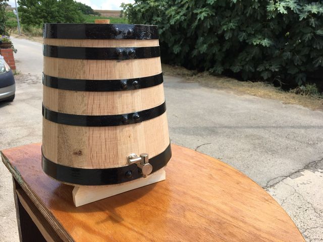 Barril Madera de segunda mano por 1 € en Castellví de la Marca en WALLAPOP