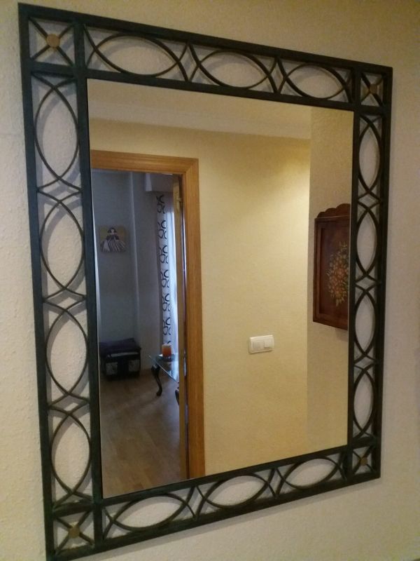 Mueble recibidor con espejo