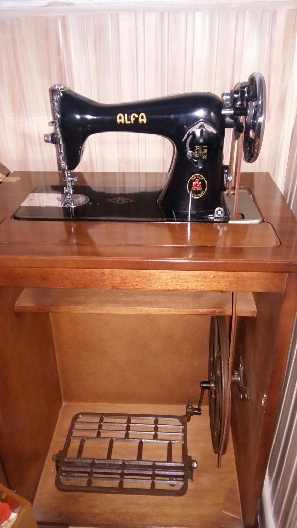 maquina de coser Alfa