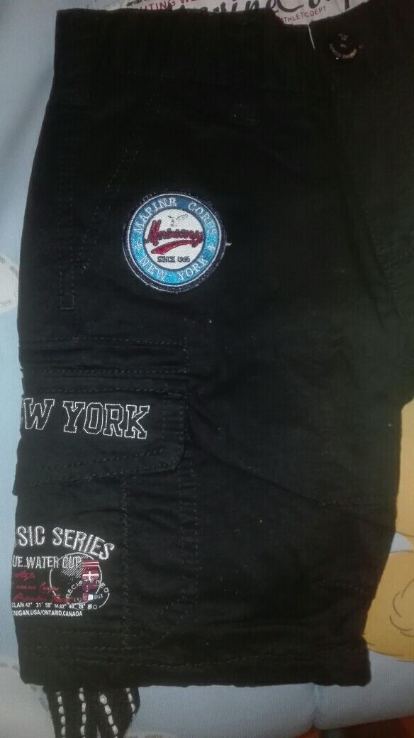 Pantalon corto de niño talla 4