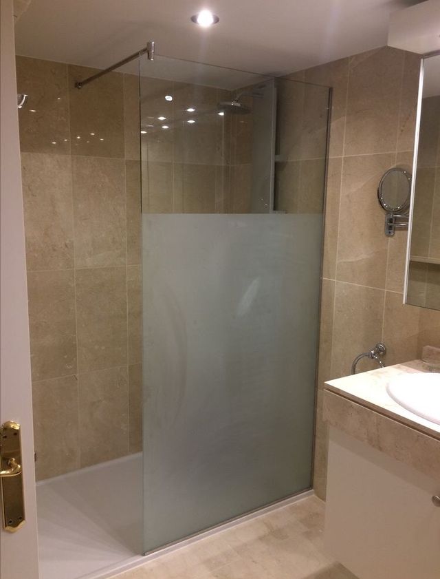 Vinilos para el cristal, vidrio o mampara de baño. - Comprar en