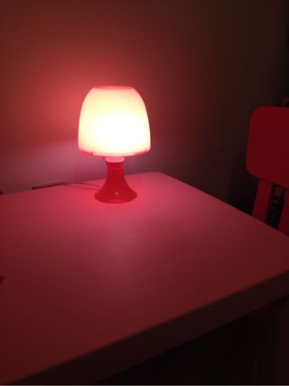Lámpara de mesa rosa de segunda mano por 5 € en Málaga en Lámpara de mesa de segunda mano por 5 € en Málaga en WALLAPOP