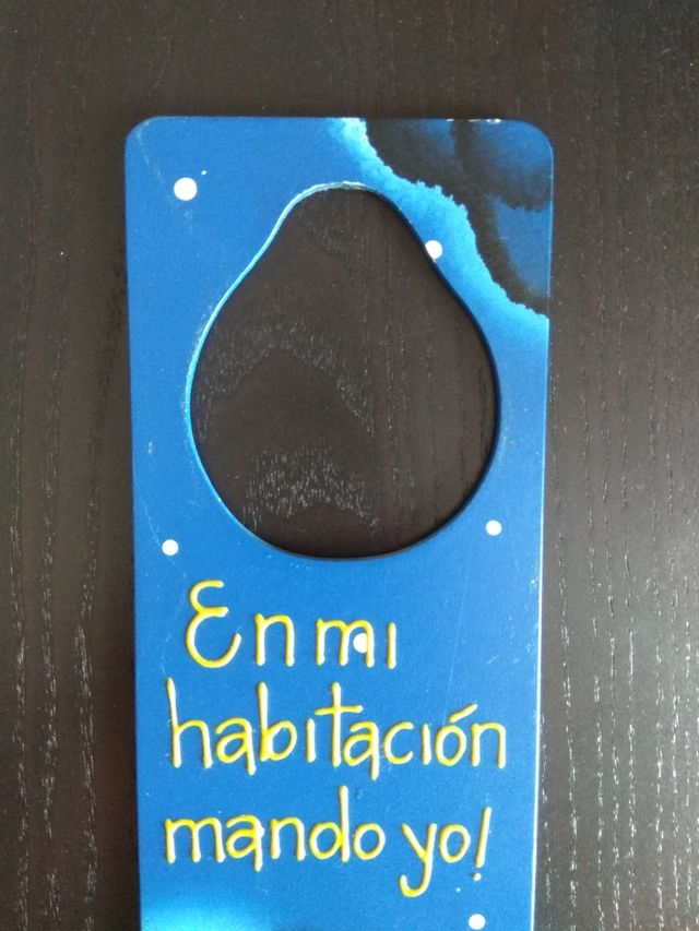 Cartel de madera artesanal