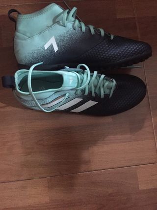 botas de futbol talla 43