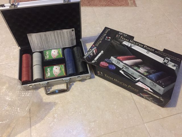 Maletín Texas Hold'em Poker a estrenar.