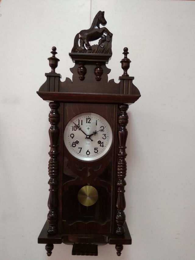 RELOJ DE PARED RETRO DE PÉNDULO A CUERDA