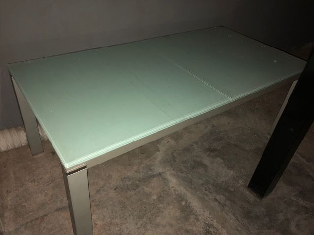 Mesa de centro comedor de segunda mano por 80 € en Paterna en WALLAPOP Mesa de centro comedor de segunda mano por 80 € en Paterna en WALLAPOP