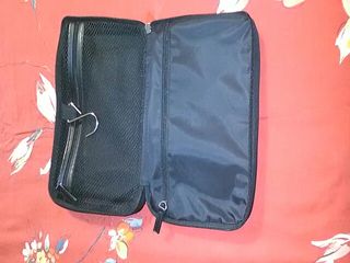Neceser de hombre Dior de segunda mano por 20 EUR en Viladecans en WALLAPOP