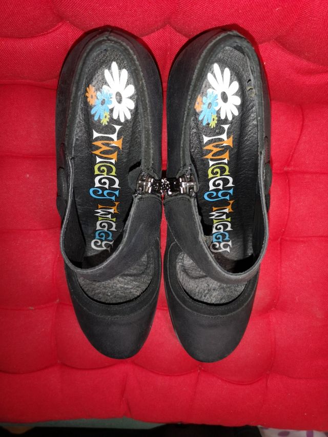 Zapato Negro. Marca Twiggy Twiggy N°37