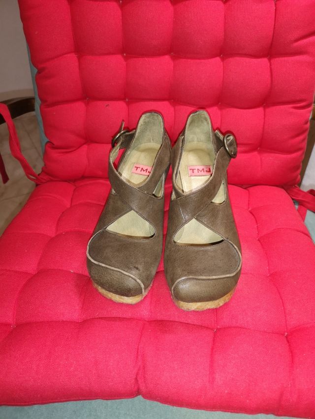 Zapato Marrón Marca TMJ. N°36
