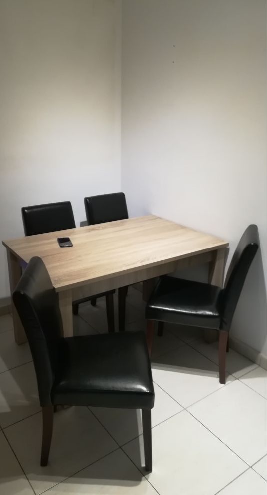 Pack oferta mesa y sillas comedor de segunda mano por 95 € en ... Pack oferta mesa y sillas comedor de segunda mano por 95 € en ...