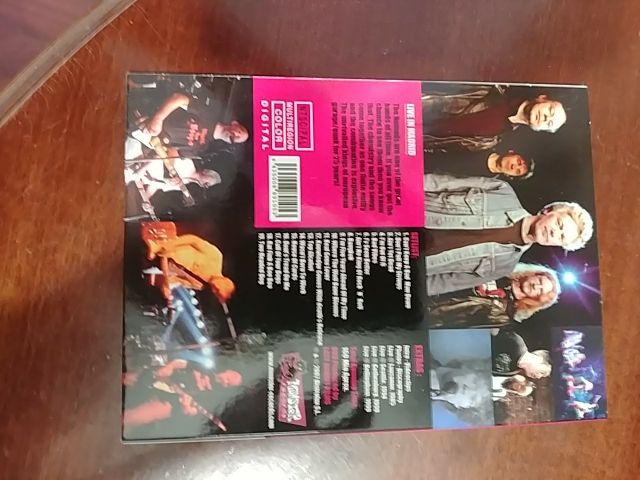 the Nomads live in madrid