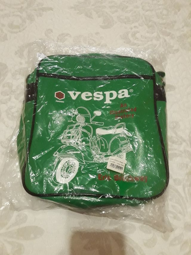 BOLSO VESPA NUEVO.
