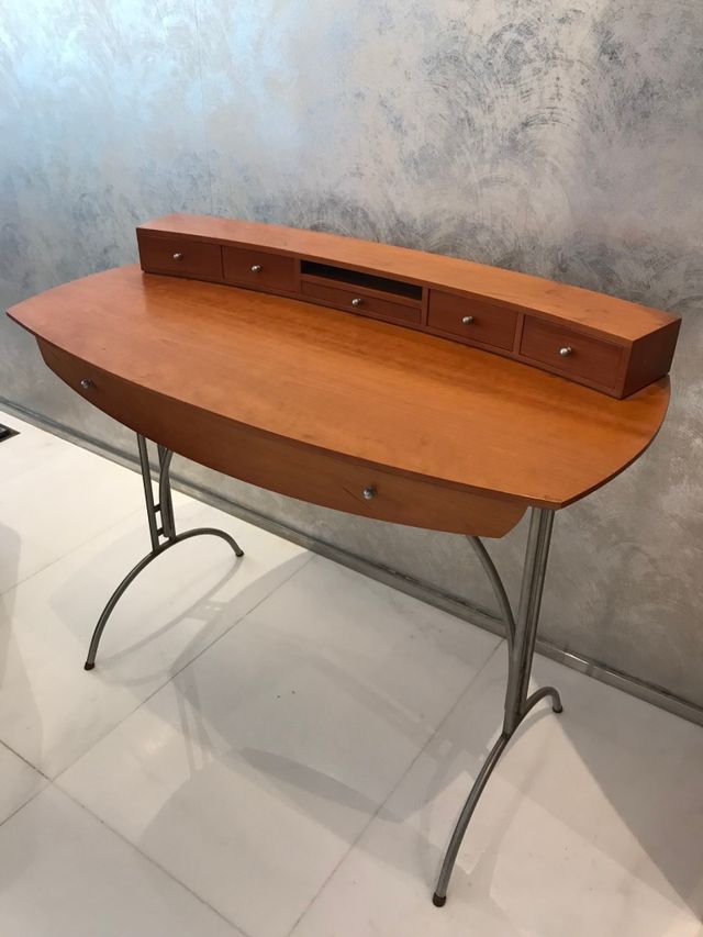 Mesita comedor de segunda mano por 70 € en Barcelona en WALLAPOP Mesita comedor de segunda mano por 70 € en Barcelona en WALLAPOP