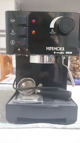 Cafetera Demoka Minimoka m 363 de segunda mano por 70 € en Cafetera Demoka Minimoka m 363 de segunda mano por 70 € en