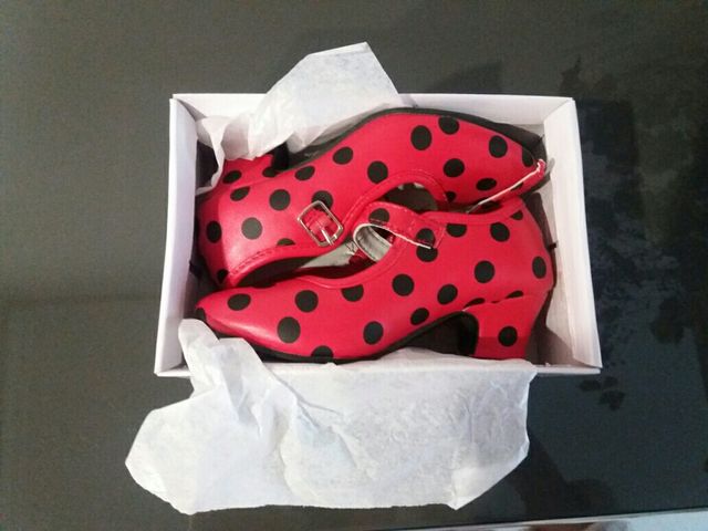 zapatos sevillanas sin extrenar 28