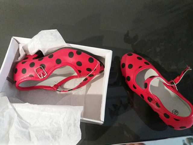 zapatos sevillanas sin extrenar 28