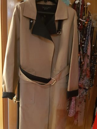 Abrigo mujer NUEVO Purificacion García de segunda mano por 100 EUR en  Valencia en WALLAPOP