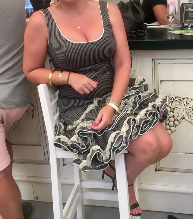 Vestido flamenca, bata rociera corta