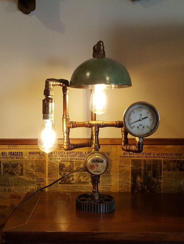 lámpara industrial de segunda mano por 350 EUR en Málaga en WALLAPOP