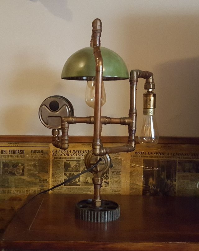 lámpara industrial de segunda mano por 350 EUR en Málaga en WALLAPOP