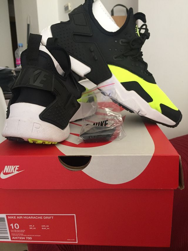 Nike Air Huarache Drift