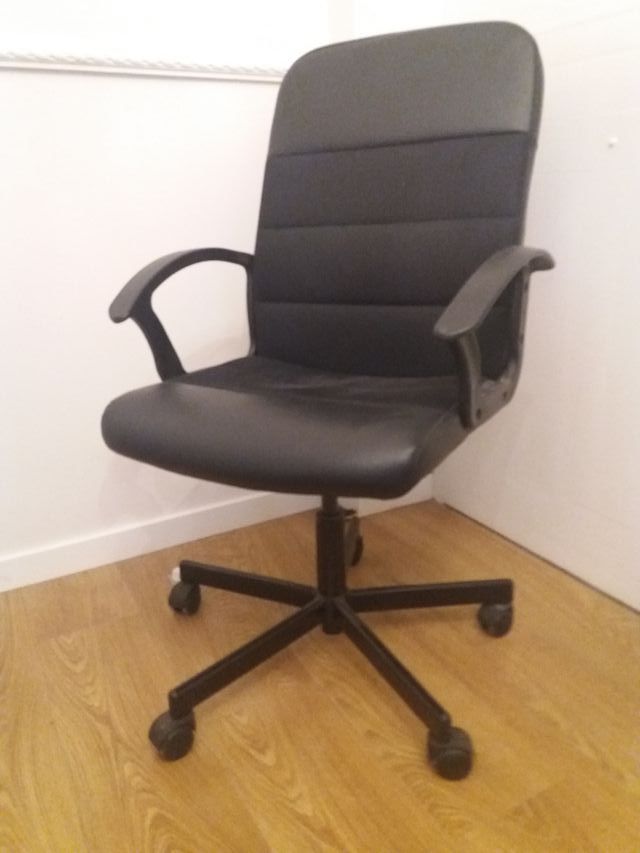 Silla de oficina giratoria IKEA Fingal de segunda mano por 20 € en ... Silla de oficina giratoria IKEA Fingal de segunda mano por 20 € en ...