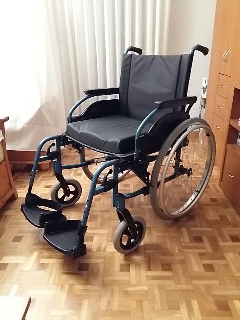 Silla Ruedas ACTION 1R + Cojin Antiescaras