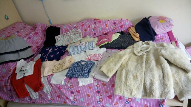 Lote ropa niña cuatro- cinco años