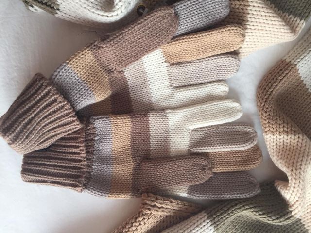 Conjunto guantes y bufanda Nuevo