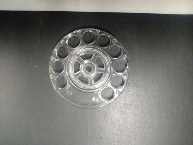 Telefono antiguo baquelita negro, tiene fisura