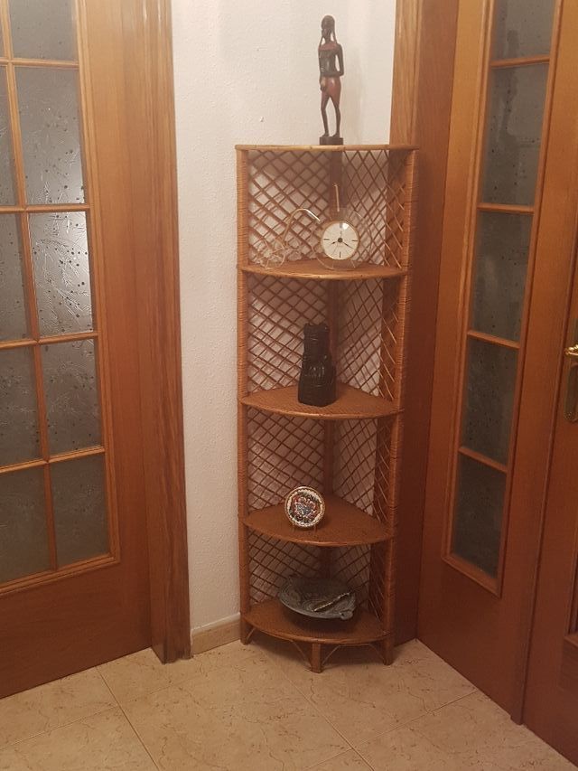 bitrina de triango muy antiguo