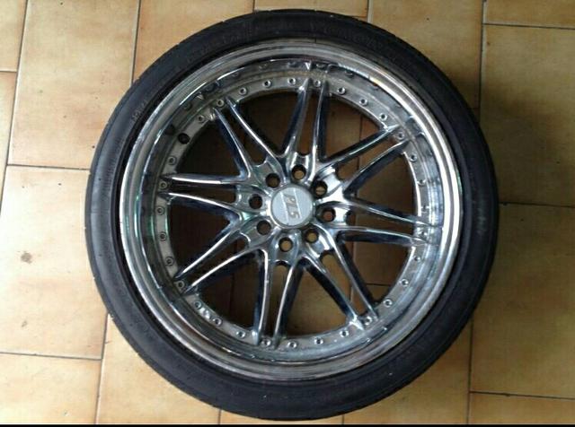 JGO DE LLANTAS CON GOMAS 17"