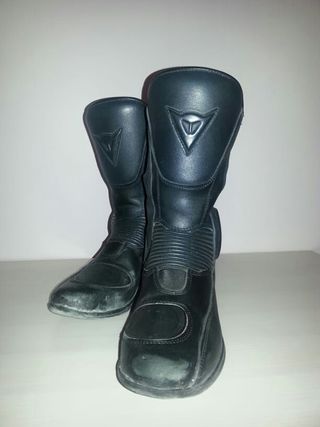 Botas Dainese Chica de segunda mano por 25 EUR en Villacañas en WALLAPOP