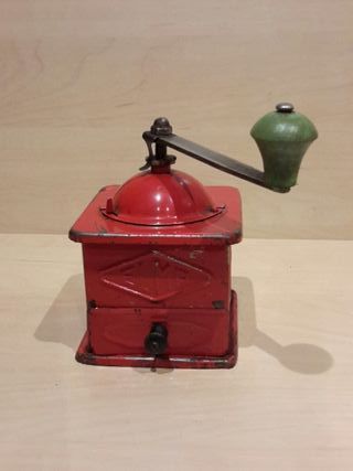 Molinillo de cafe antiguo ELMA de segunda mano por 35 EUR en Alcalá de  Henares en WALLAPOP