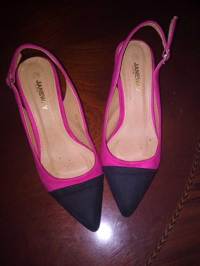 zapatos fucsi y negro