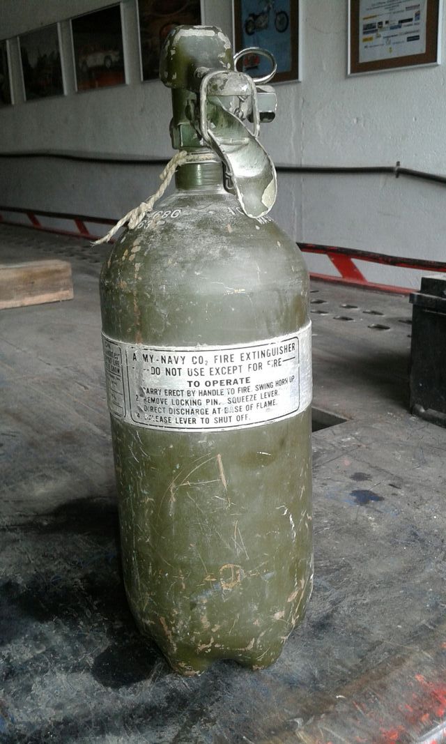 extintor NAVY ARMY U.S.A.