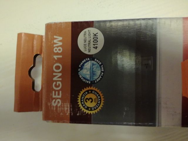 florescente con soporte 18W