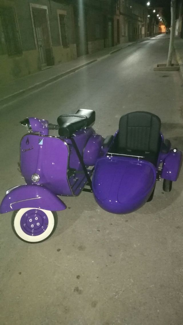 Sidecar en fibra de vidrio para Vespa o Lambretta