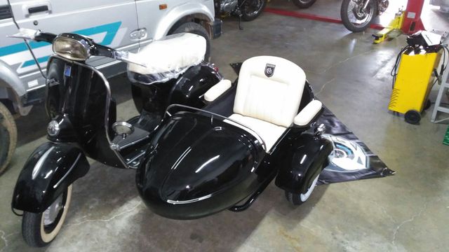 Sidecar en fibra de vidrio para Vespa o Lambretta