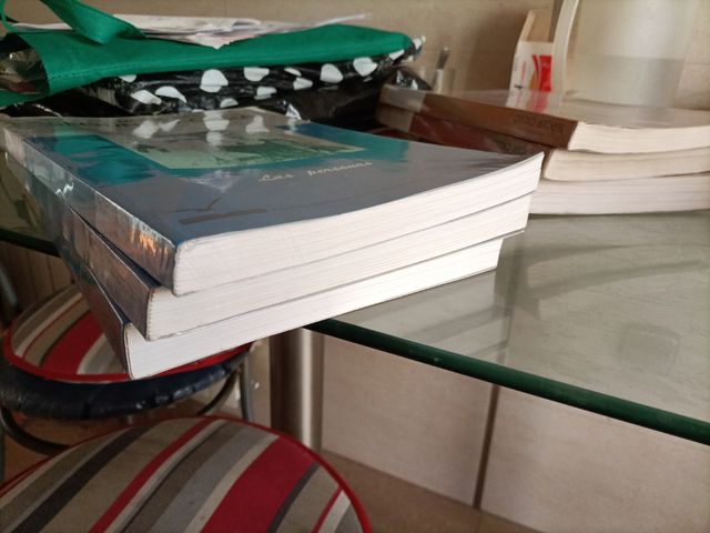 libros de la escuela de adultos de Burgos.