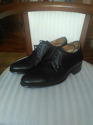 Zapatos con alzas para hombre - Ventajas y beneficios del calzado.