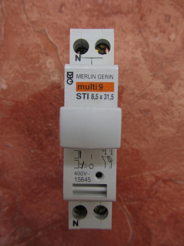 PORTAFUSIBLES SECCIONABLES De Segunda Mano Por 0 EUR En Barcelona En Portafusibles seccionables de segunda mano por 0 eur en barcelona en