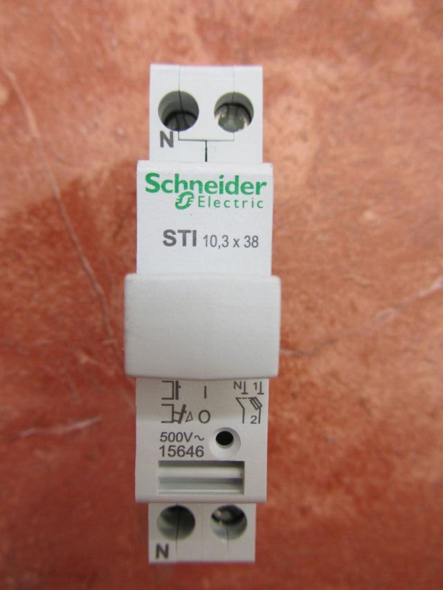 PORTAFUSIBLES SECCIONABLES De Segunda Mano Por 0 EUR En Barcelona En Portafusibles seccionables de segunda mano por 0 eur en barcelona en