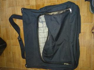 Portatrajes Gabol de segunda mano por 5 EUR en Madrid en WALLAPOP